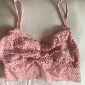 LAST CHANCE!!🚨Pink Lace Bralette XS